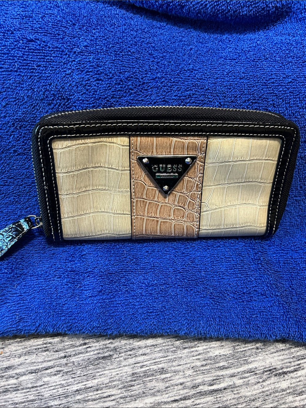 GUESS Tri-Panel Croc-Embossed Zip Wallet in Beige, Brown & Black